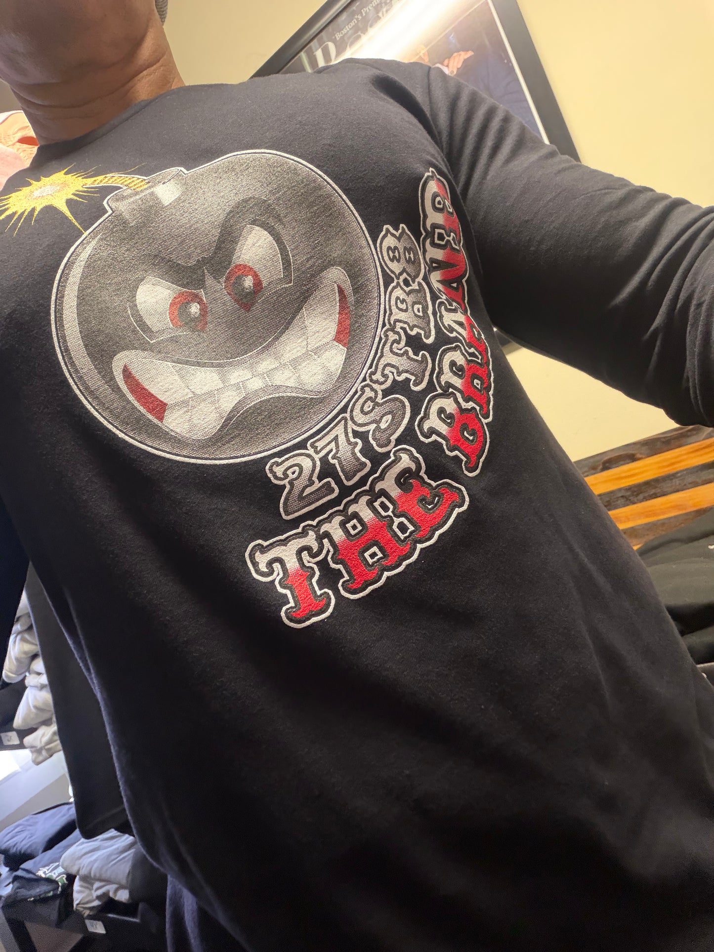 Long-sleeve, black “Bomb” T-Shirt